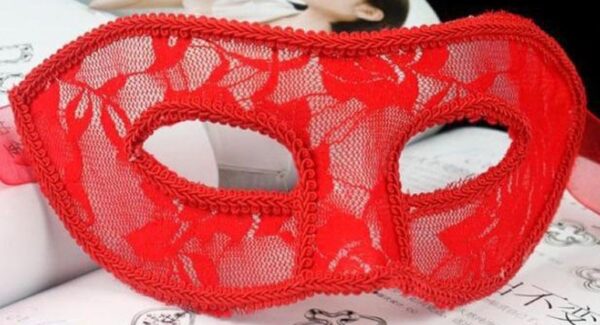 Čipkovaná Masquerade Ball Mask červená