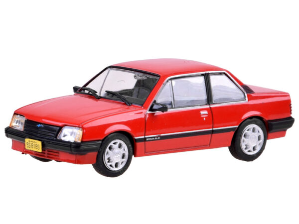 Kovový model Chevrolet Monza Serie I Sedan 1985 (1:43)